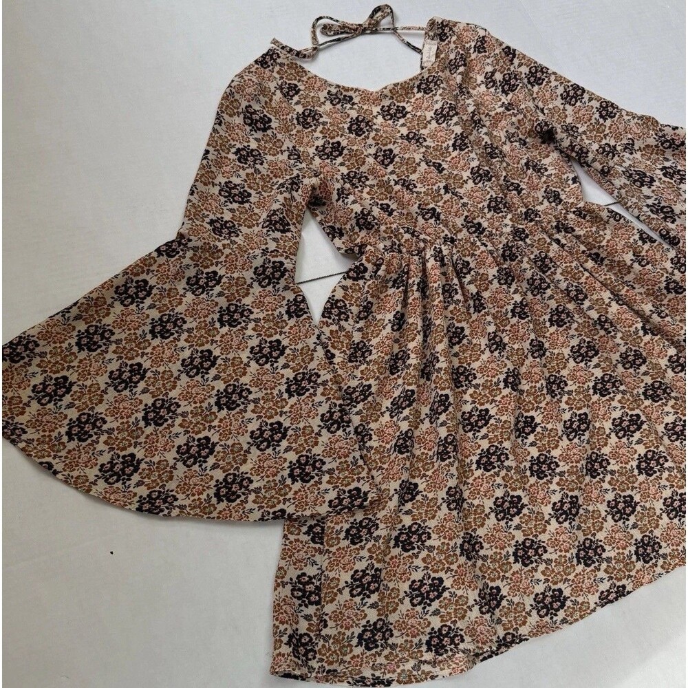 Altr'd State Women’s Dress Size M Boho Bell Sleeves Floral Print Lined Cream Tan